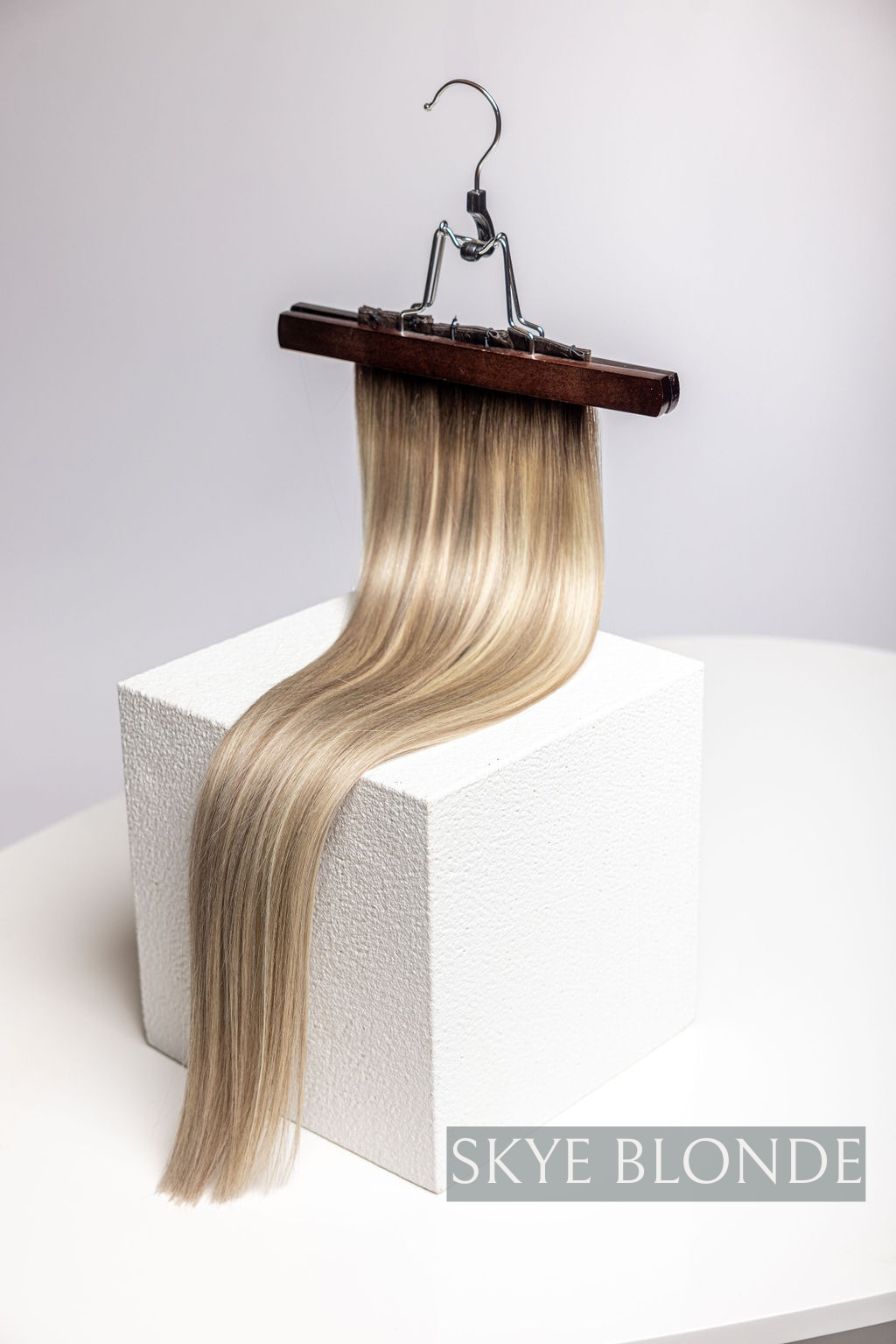 Skye Blonde